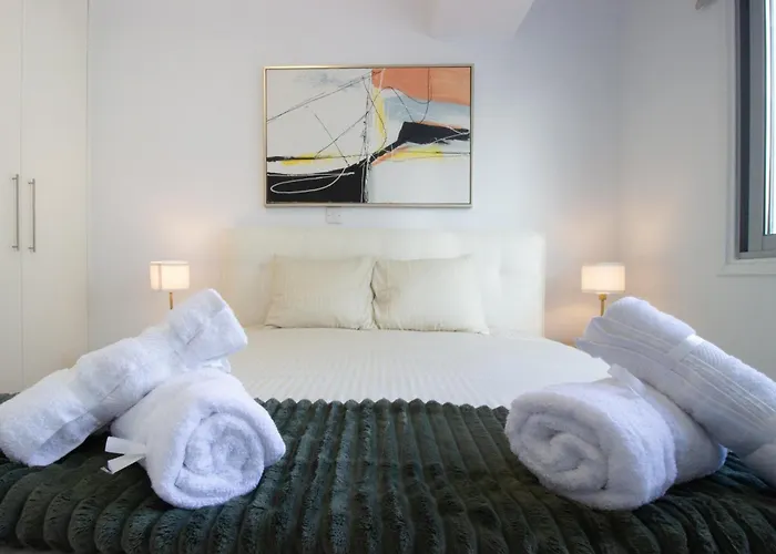 Modern Retreat - Balcony And Chic Design 公寓 尼科西亚